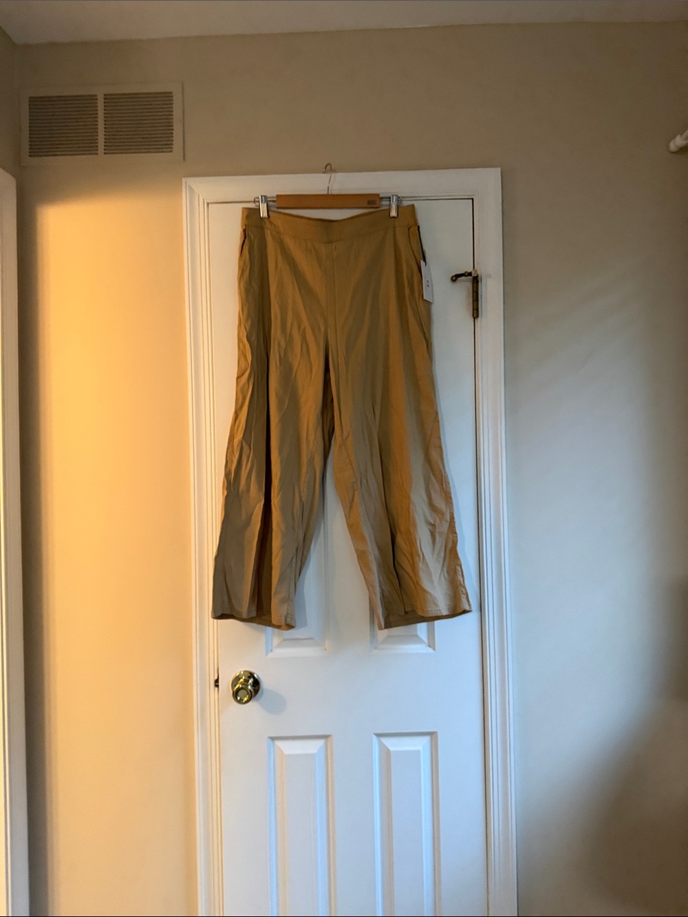 H by Halston Cropped Wide-Leg Pants in Tan